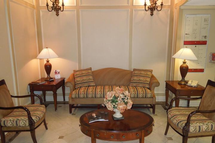 Rockville Centre Inn