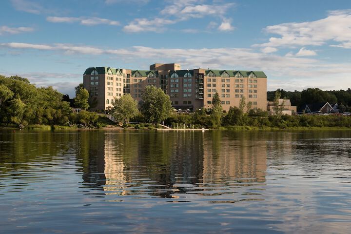Hotel 7 of 90