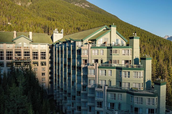 Hotel 9 of 104