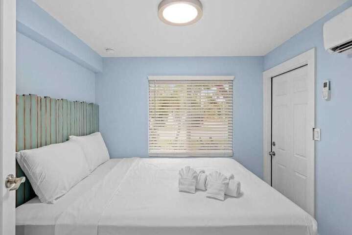 THE Palmview AND Sandpiper Inns