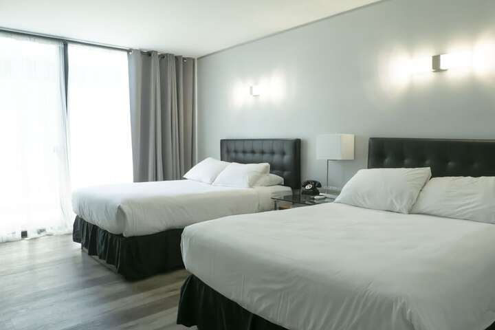 Room 27 of 41