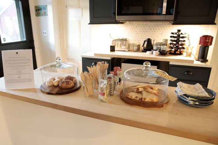 Breakfast/Coffee Service 27 of 29