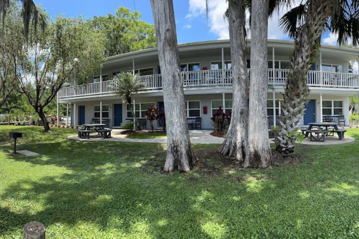 Hontoon Landing Resort & Marina