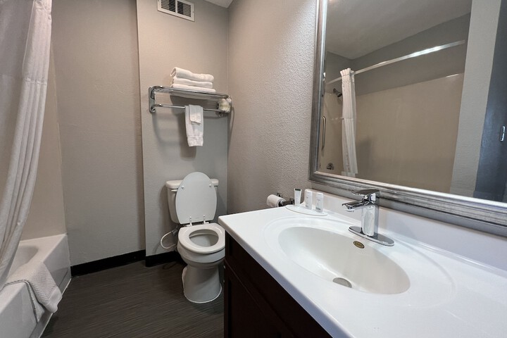 Room 15 of 24