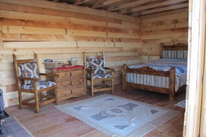 Room 100 of 161