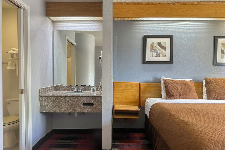 Classic Inn by Townhouse American Way Memphis I 240