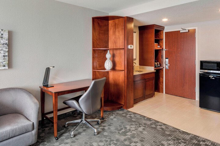 Room 39 of 54