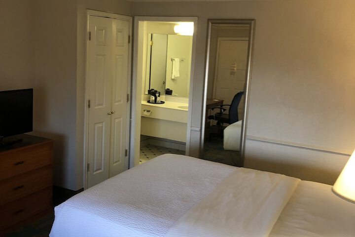 Room 47 of 59