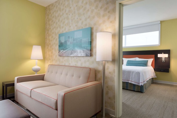 Room 12 of 28