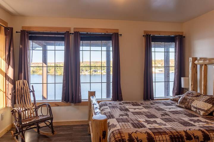 Keweenaw Waters Resort