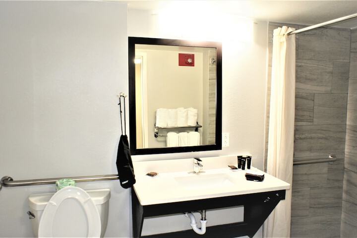 Room 38 of 47
