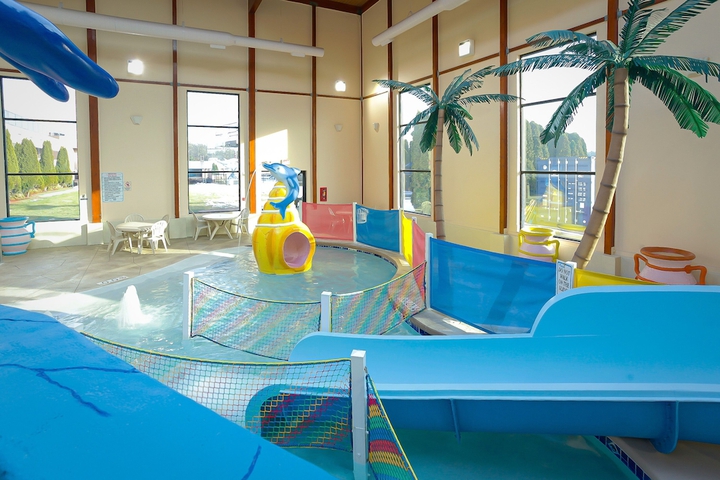 Grand Marquis Waterpark Hotel & Suites