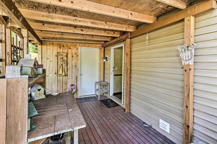 Cozy Gig Harbor Cottage 2 Mi to Case Inlet!