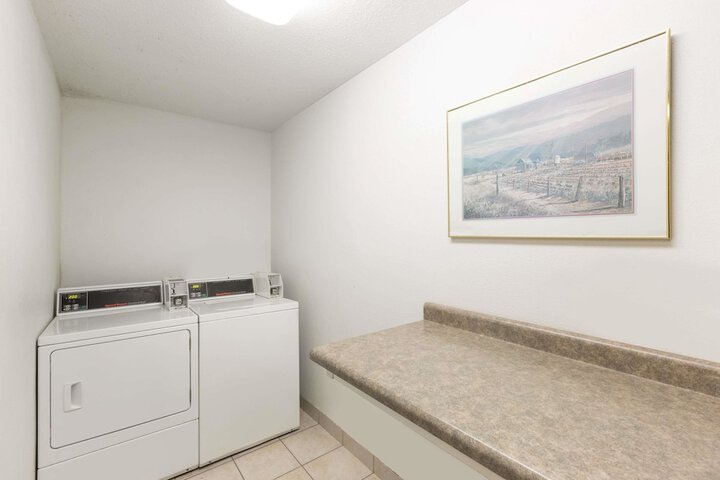 Room 4 of 21