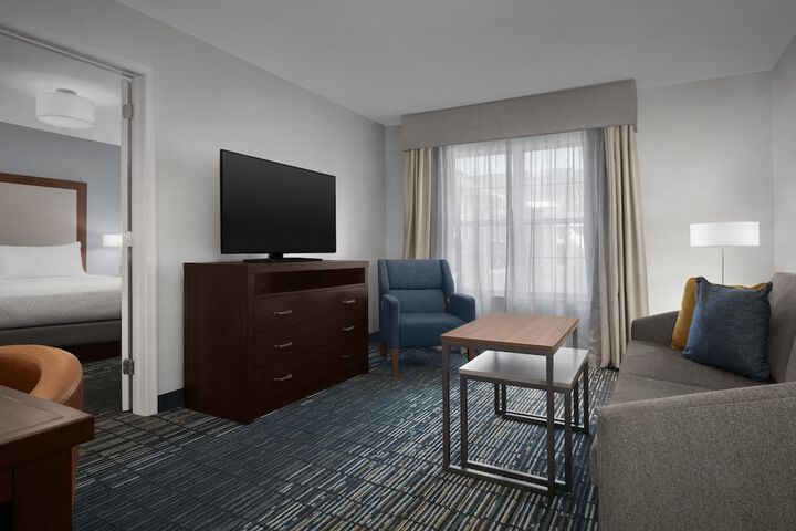 Homewood Suites by Hilton Newark-Cranford
