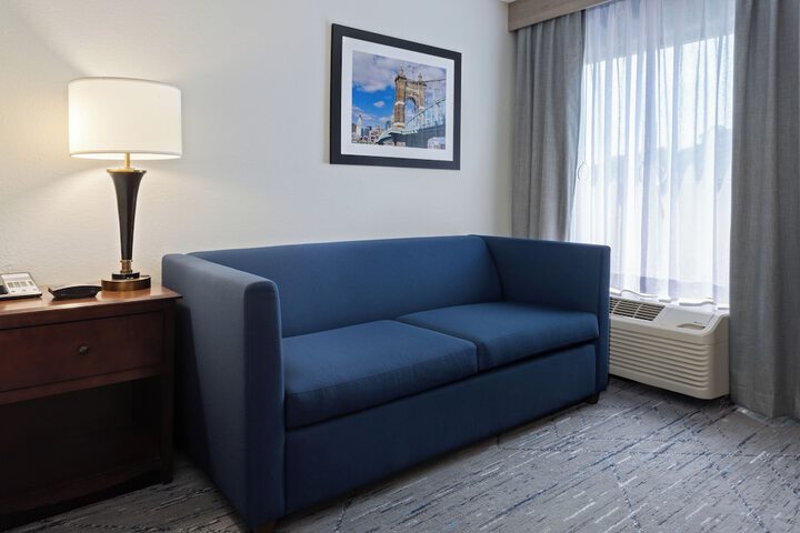 Holiday Inn Express & Suites Cincinnati Riverfront by IHG
