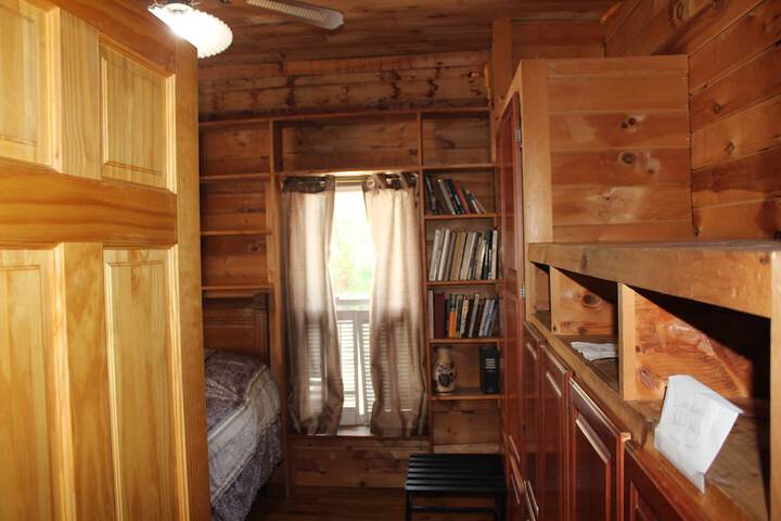 Room 77 of 127