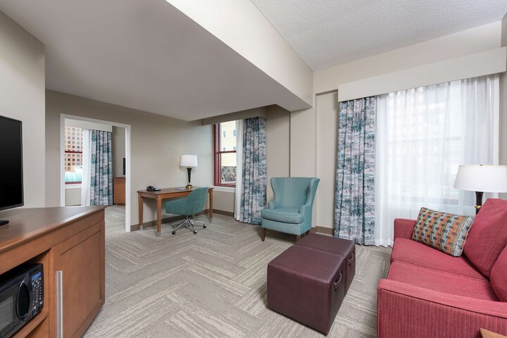 Room 43 of 62