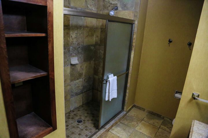 Room 41 of 55