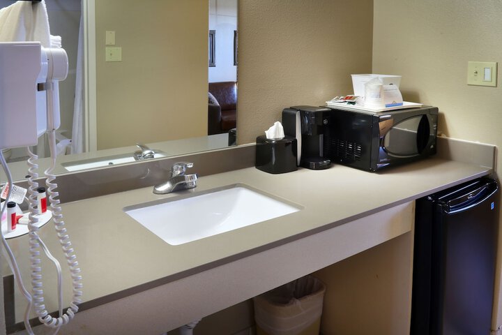 Days Inn & Suites by Wyndham Llano