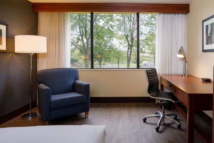 DoubleTree by Hilton Pittsburgh - Cranberry