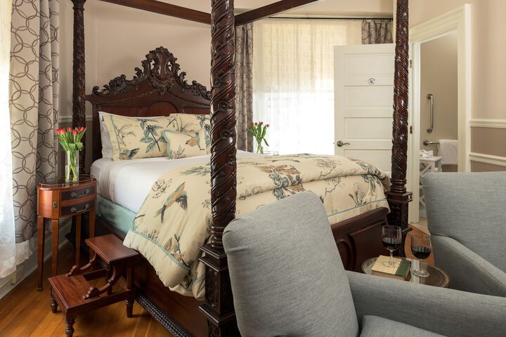 Albemarle Inn