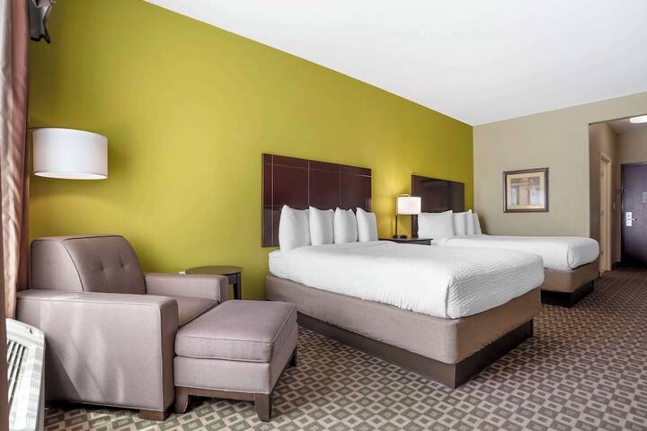 Room 32 of 52
