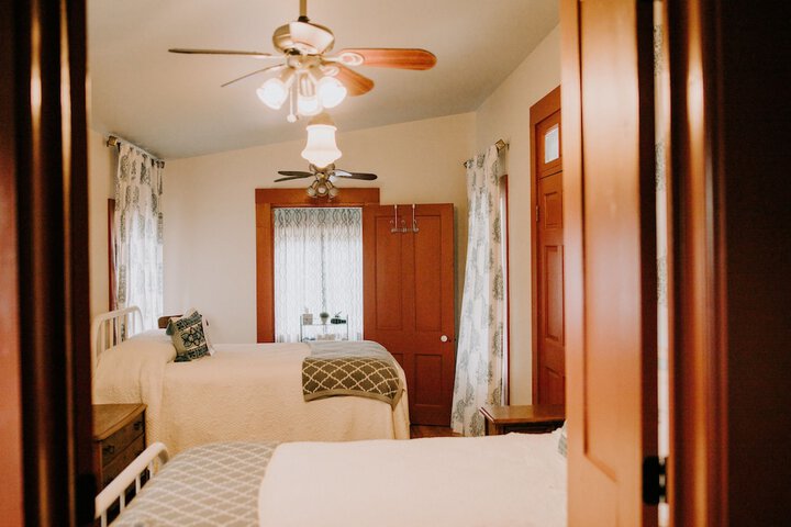 Room 40 of 93