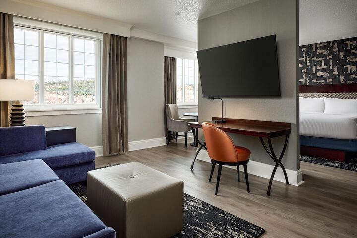 Hotel Alex Johnson Rapid City Curio Collection by Hilton