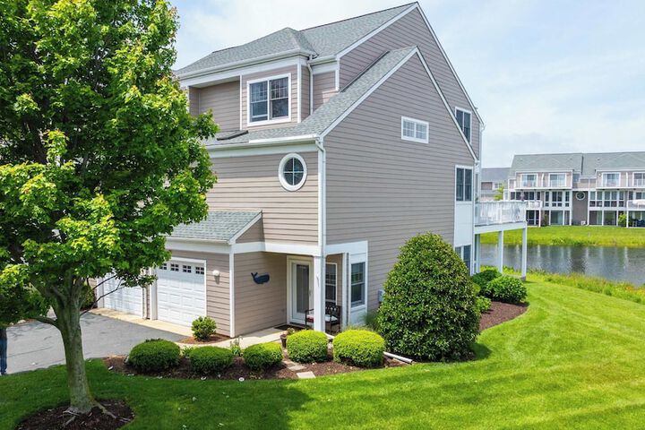 Whale of a Time Waterfront Stay for 10 With Resort-style Amenities