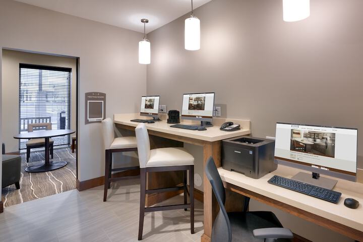 Staybridge Suites Lehi - Traverse Ridge Center by IHG