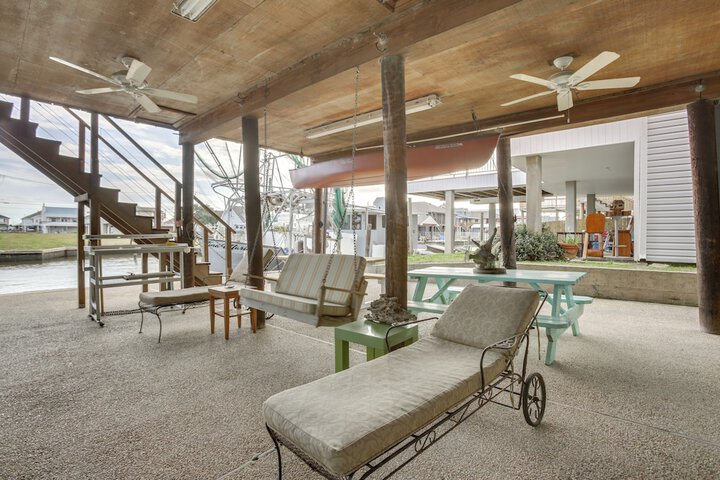 Private Dock Lanai: Bayou Retreat in Barataria!