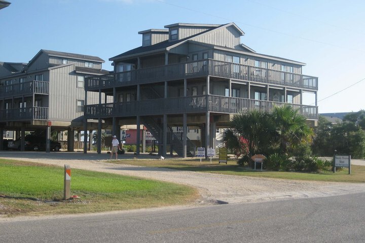 Hotel 3 of 33