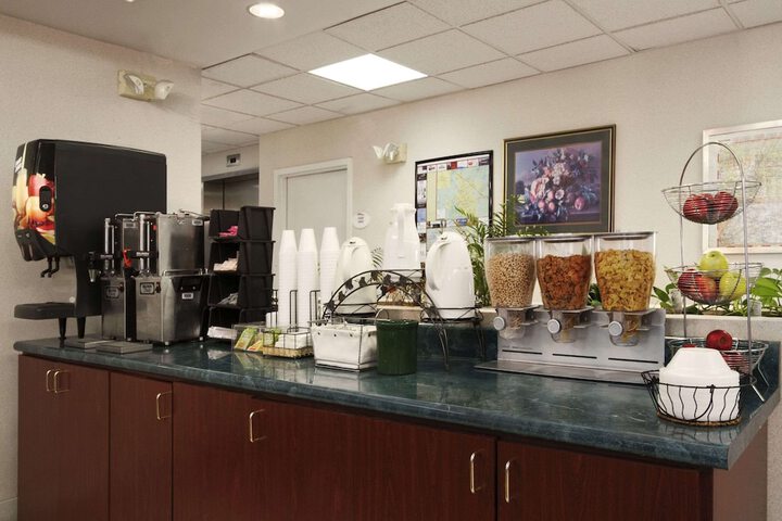 Breakfast/Coffee Service 15 of 16