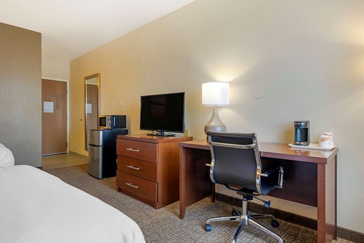 Room 13 of 31