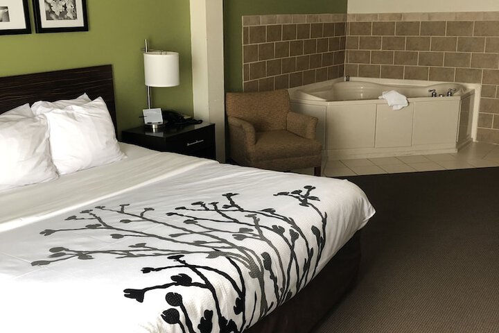 Sleep Inn & Suites Virginia Horse Center