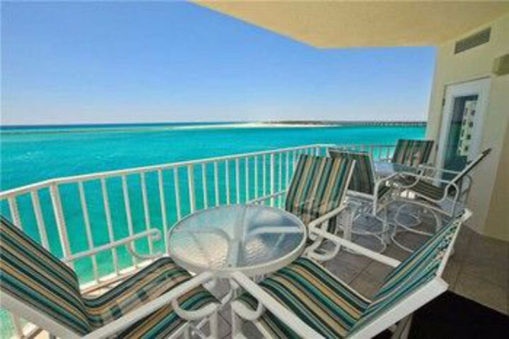 Waterview Towers Yacht Club by Holiday Isle