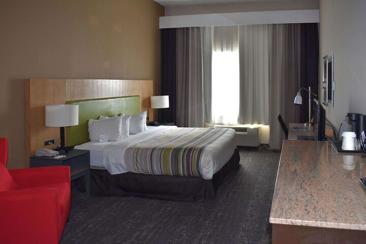 Country Inn & Suites by Radisson Hagerstown, MD