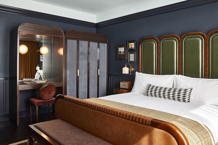 Room 21 of 64