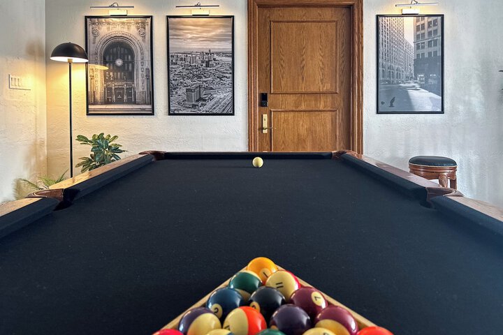DTW Suites