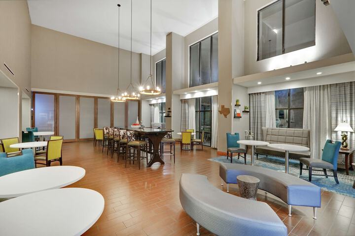Hotel Interior 4 of 11