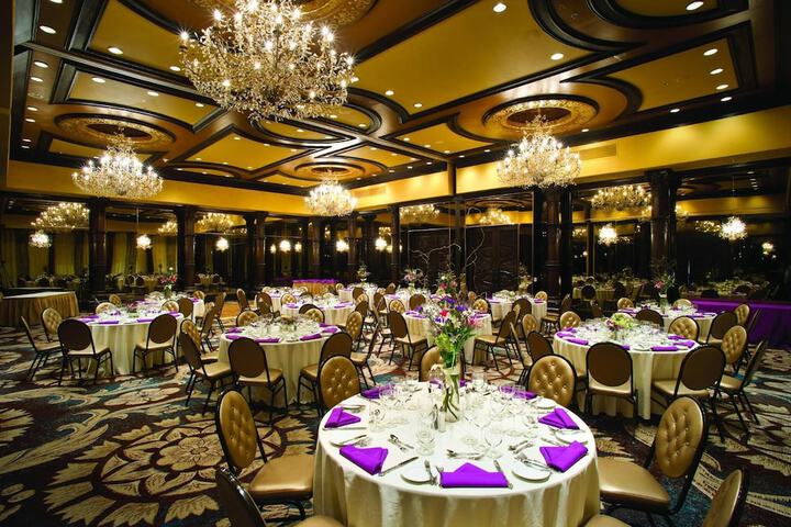 El Monte Sagrado Living Resort & Spa