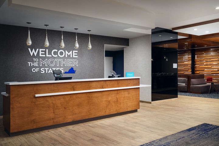 Hampton Inn & Suites Richmond - Downtown