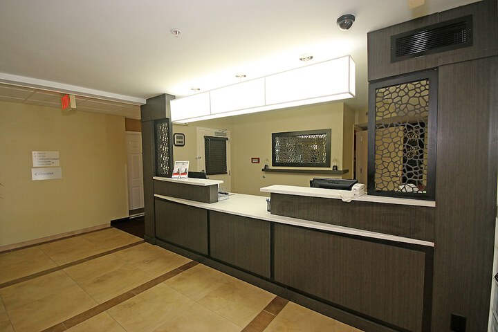 Hotel 2 of 25