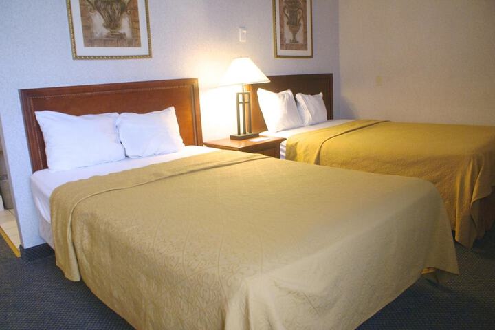 Room 15 of 34