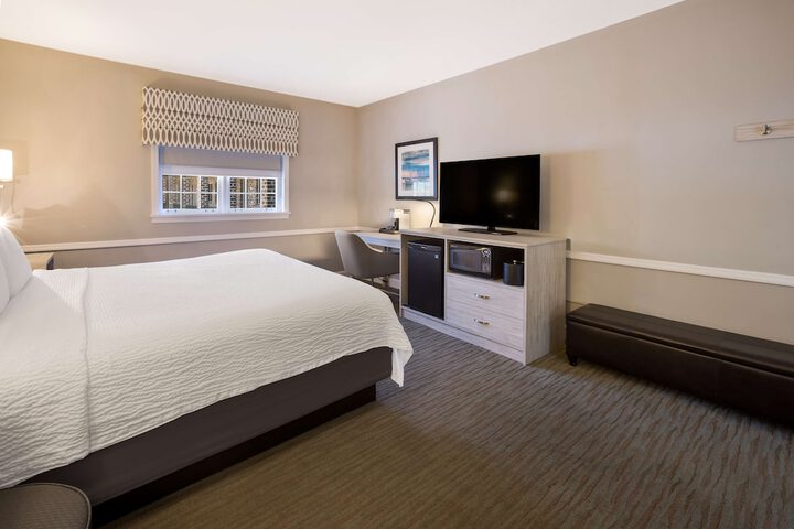 Best Western Sea Island Inn