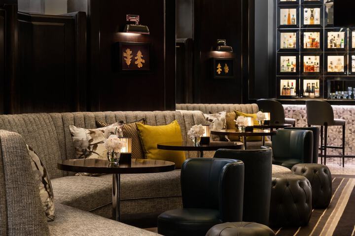 Lounge 59 of 78