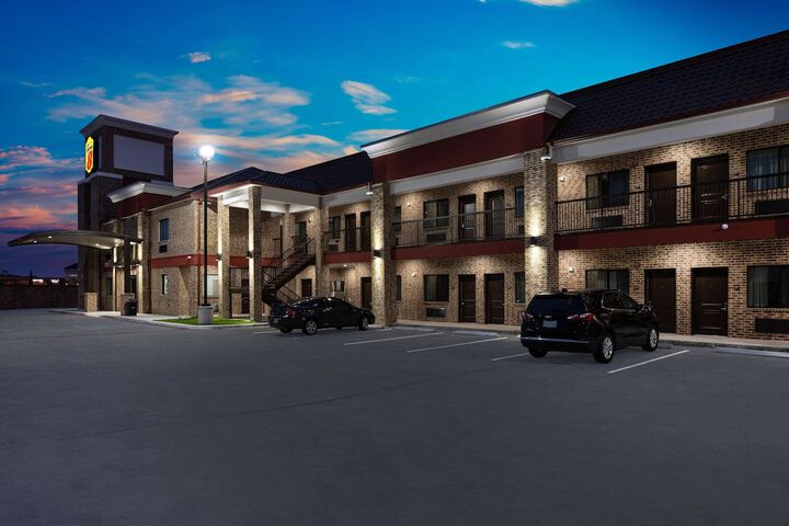 Hotel 3 of 25