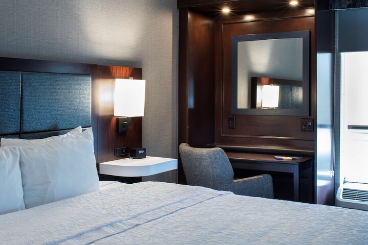 Hampton Inn & Suites Chicago / Lincolnshire