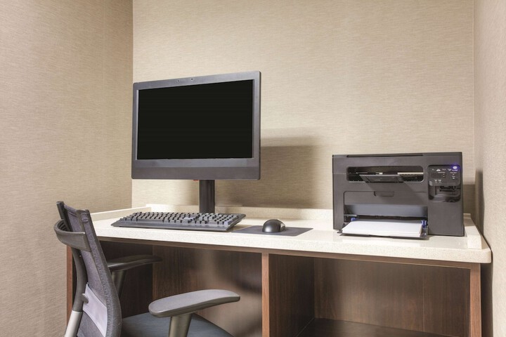 Business Center 27 of 27